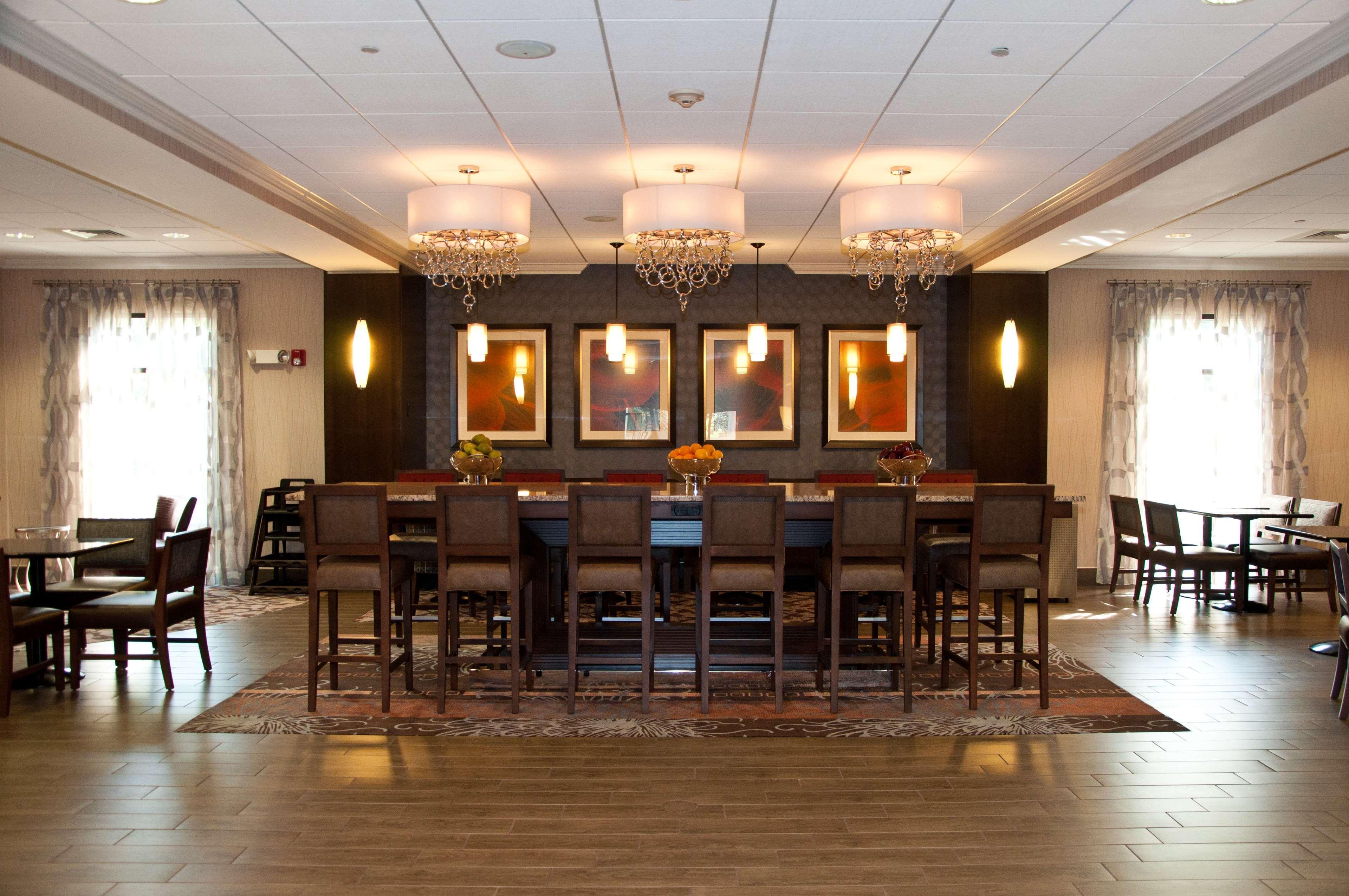 Hampton Doylestown Hotel 3*