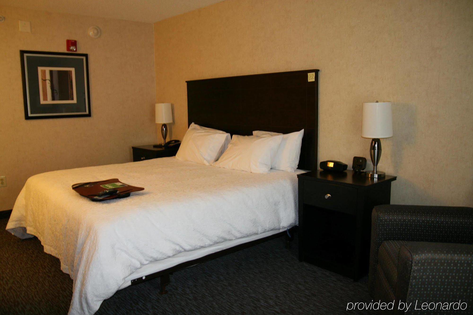 Hampton Doylestown Hotel