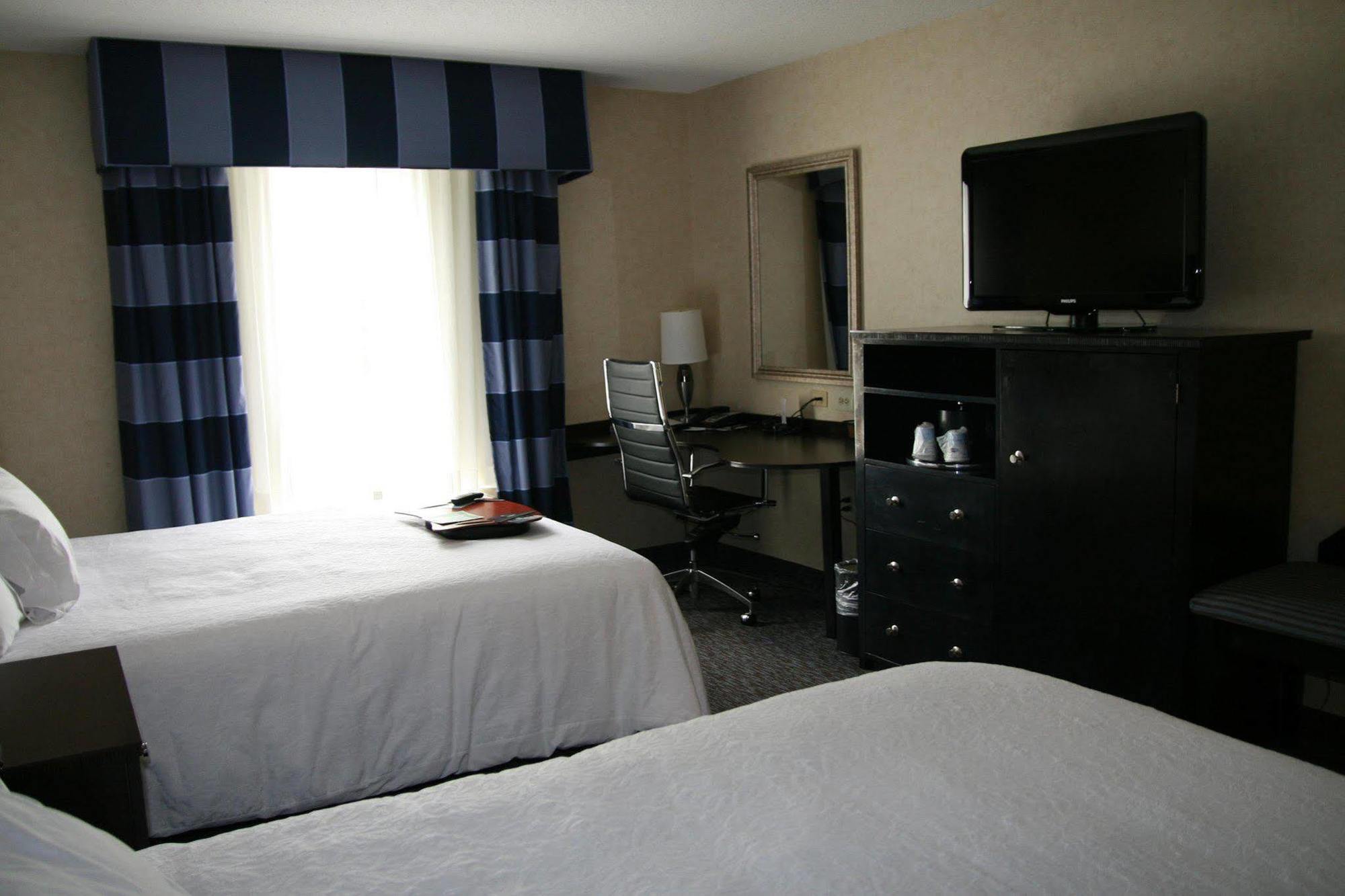 Hampton Doylestown Hotel