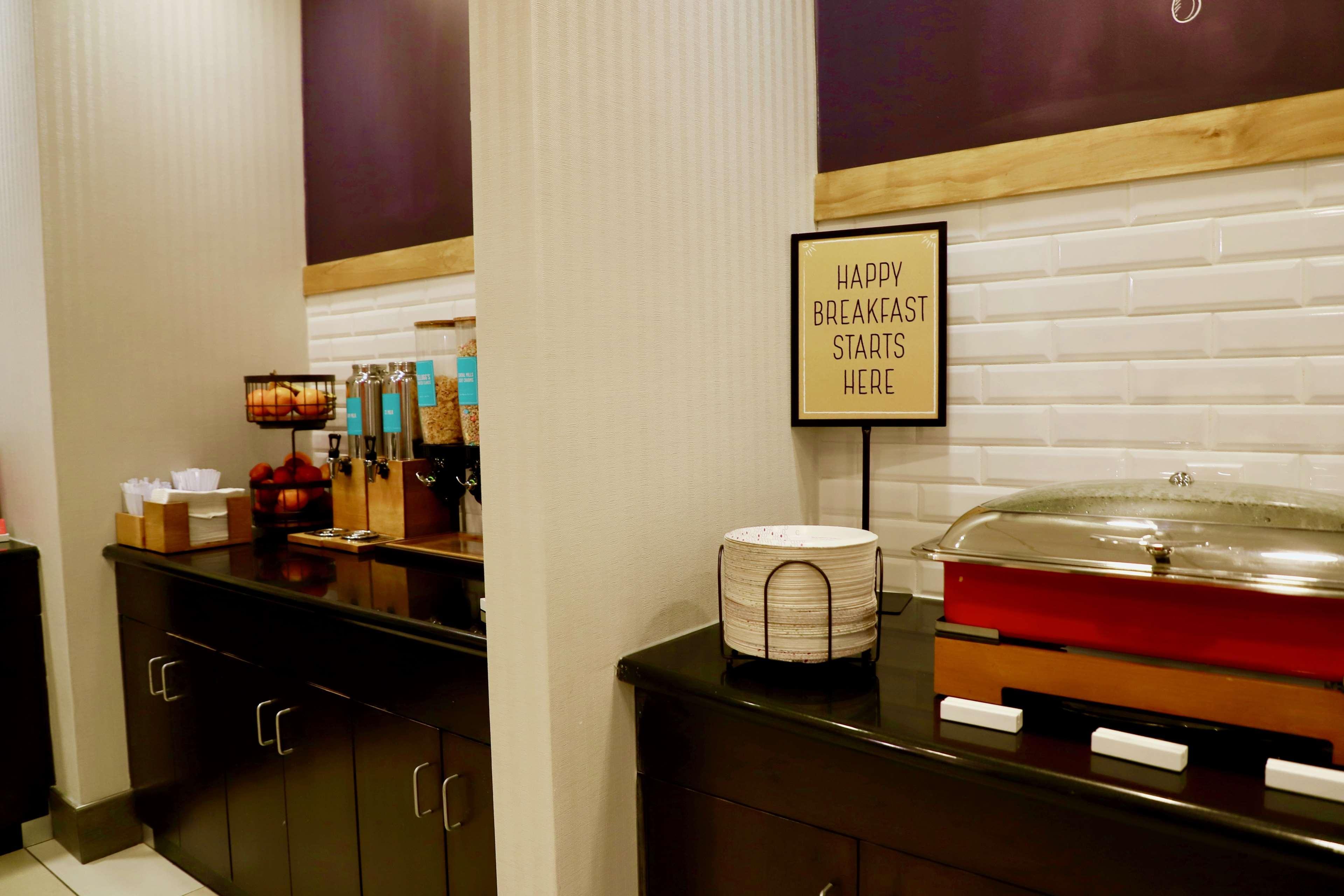 Hampton Doylestown Hotel